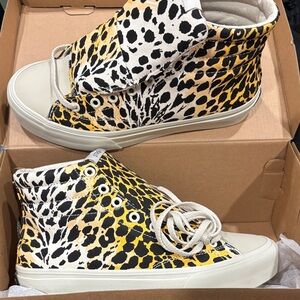 NWT Straye Venice Cheater Animal Print High Top Sneakers- Size 7.5 Men 9 Women’s